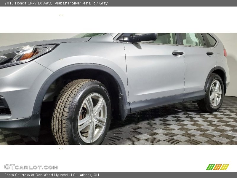 Alabaster Silver Metallic / Gray 2015 Honda CR-V LX AWD