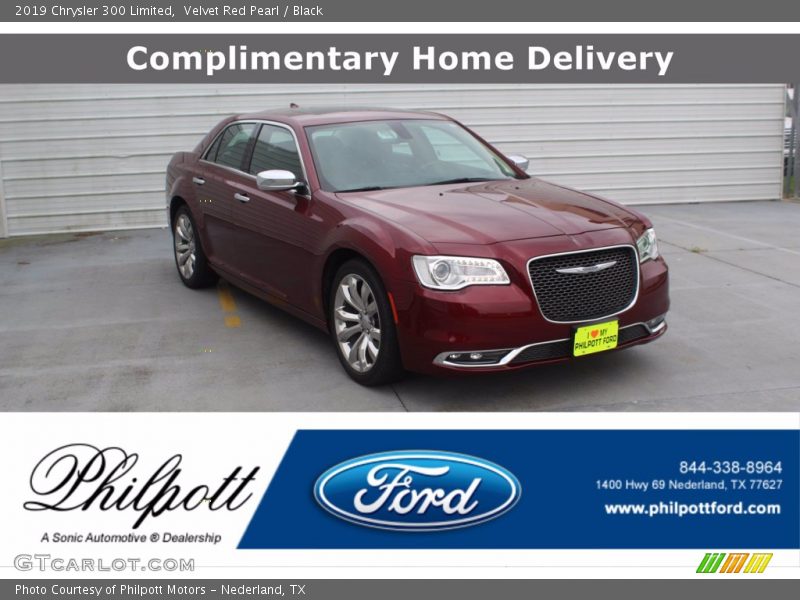 Velvet Red Pearl / Black 2019 Chrysler 300 Limited