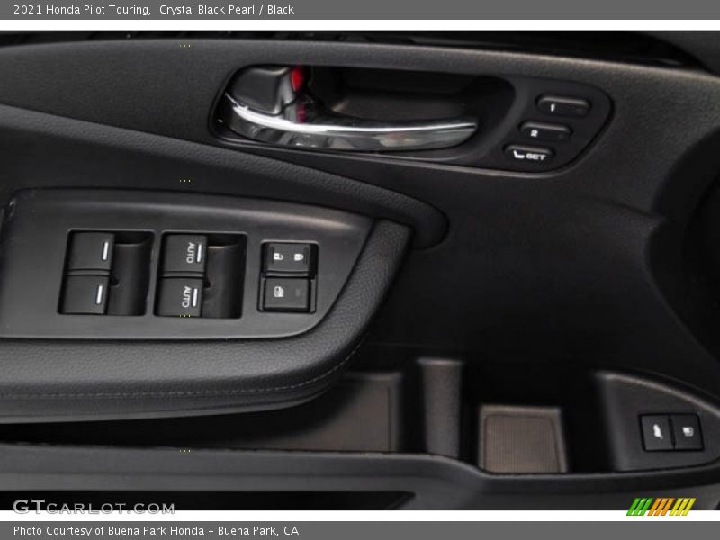 Controls of 2021 Pilot Touring