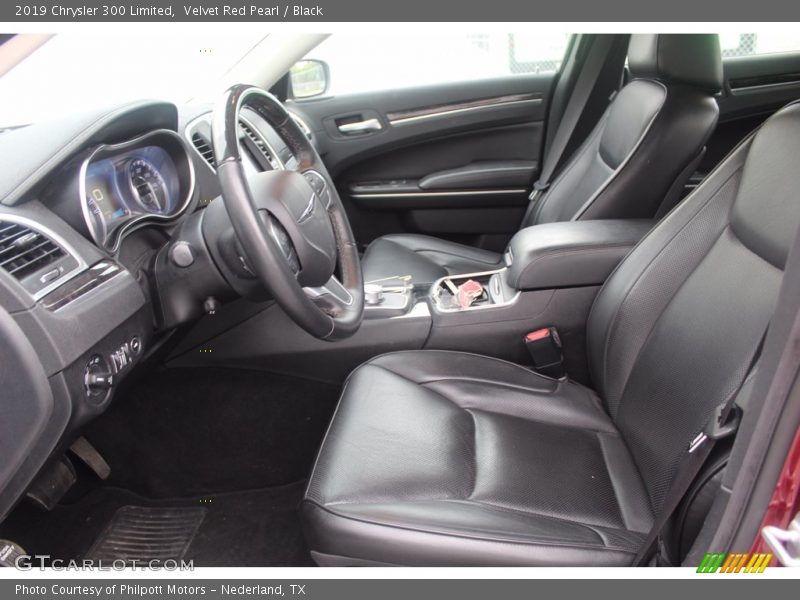 Velvet Red Pearl / Black 2019 Chrysler 300 Limited