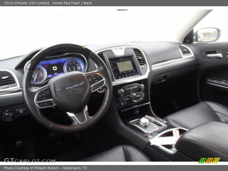 Velvet Red Pearl / Black 2019 Chrysler 300 Limited