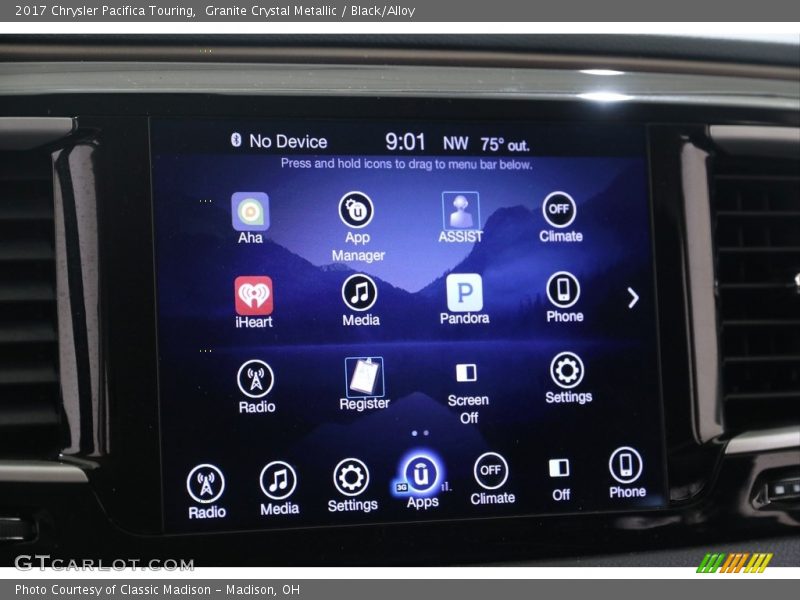 Granite Crystal Metallic / Black/Alloy 2017 Chrysler Pacifica Touring