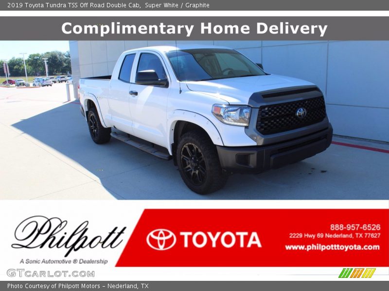 Super White / Graphite 2019 Toyota Tundra TSS Off Road Double Cab