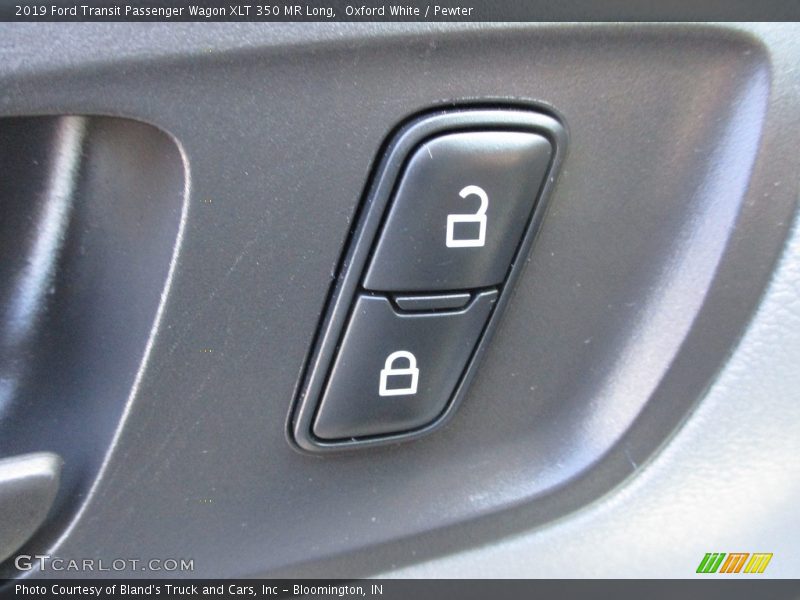 Oxford White / Pewter 2019 Ford Transit Passenger Wagon XLT 350 MR Long