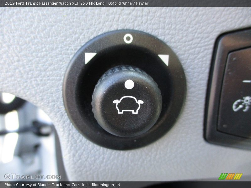 Oxford White / Pewter 2019 Ford Transit Passenger Wagon XLT 350 MR Long