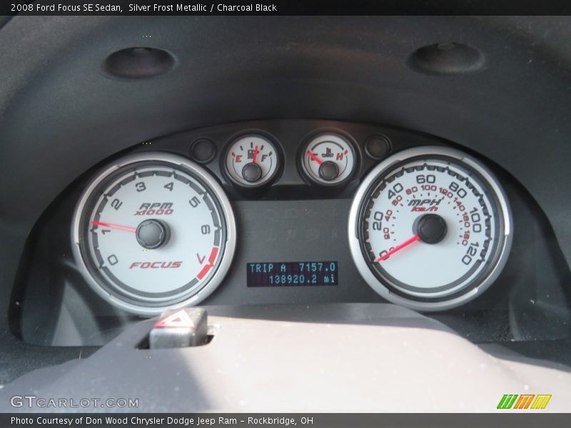 Silver Frost Metallic / Charcoal Black 2008 Ford Focus SE Sedan