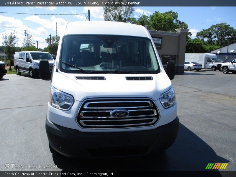 Oxford White / Pewter 2019 Ford Transit Passenger Wagon XLT 350 MR Long