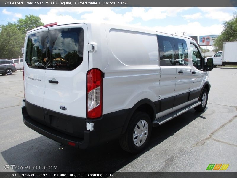 Oxford White / Charcoal black 2019 Ford Transit Van 250 LR Regular