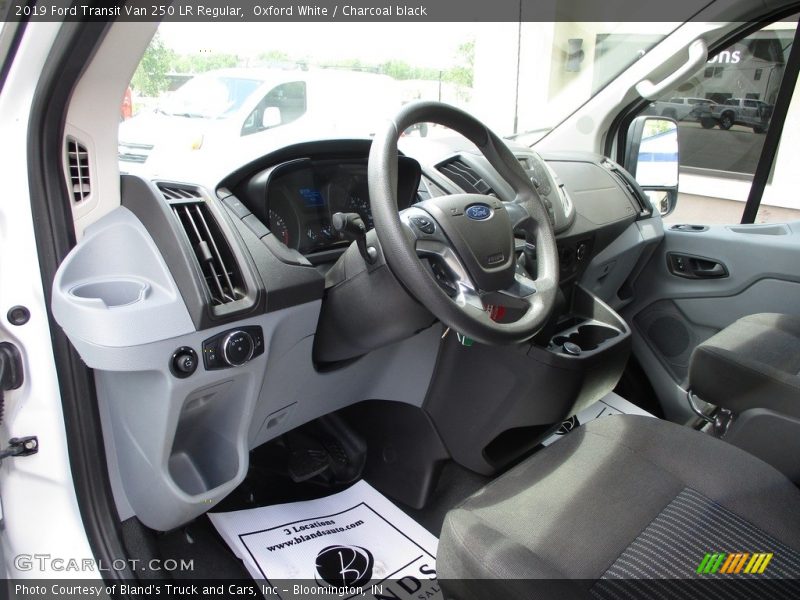Oxford White / Charcoal black 2019 Ford Transit Van 250 LR Regular