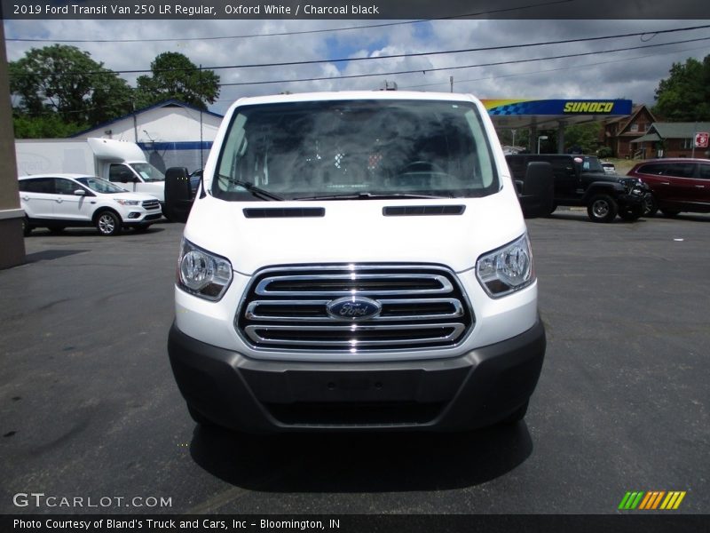 Oxford White / Charcoal black 2019 Ford Transit Van 250 LR Regular