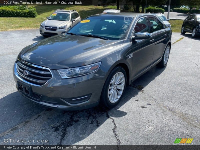 Magnetic / Charcoal Black 2016 Ford Taurus Limited