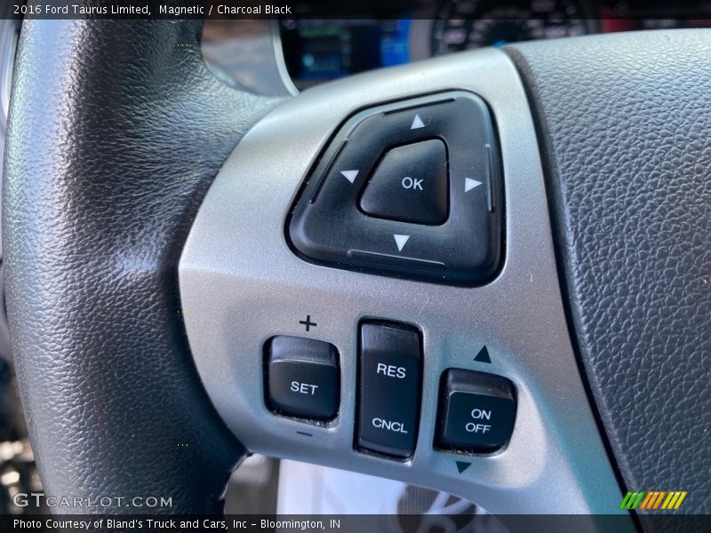 Magnetic / Charcoal Black 2016 Ford Taurus Limited