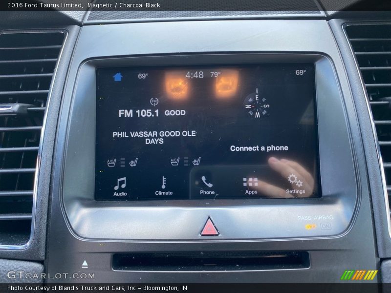 Magnetic / Charcoal Black 2016 Ford Taurus Limited
