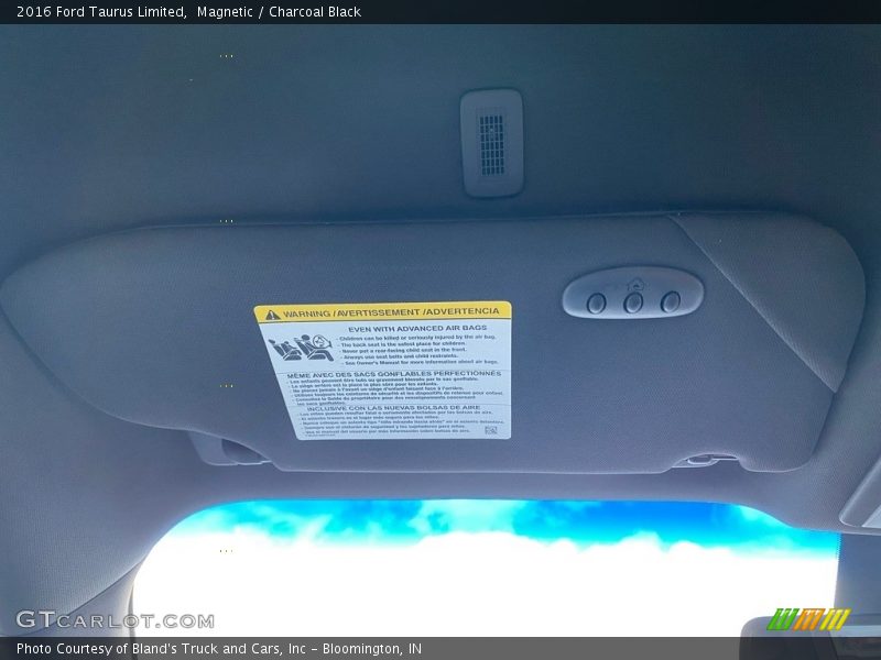 Magnetic / Charcoal Black 2016 Ford Taurus Limited