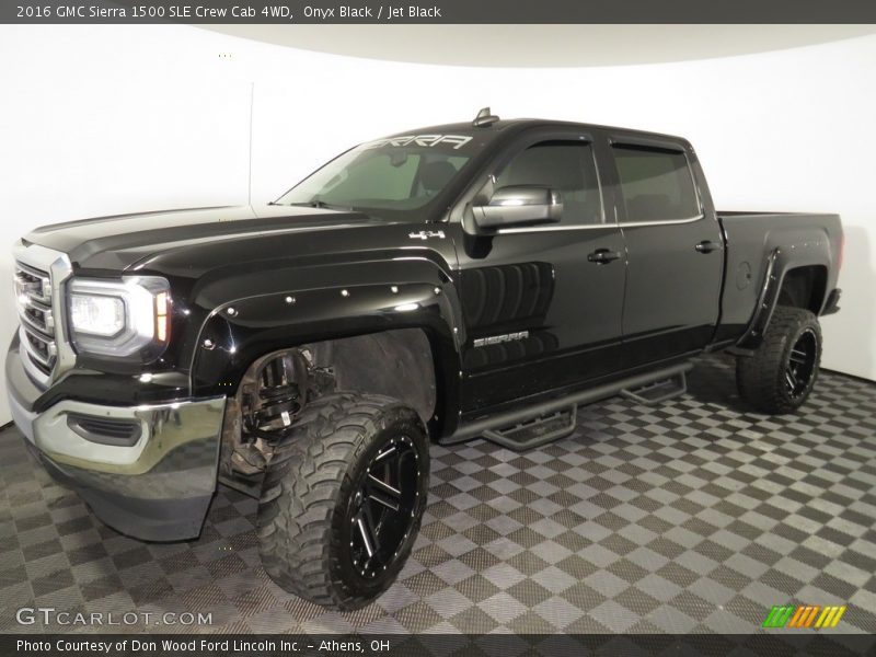Onyx Black / Jet Black 2016 GMC Sierra 1500 SLE Crew Cab 4WD