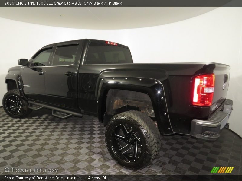 Onyx Black / Jet Black 2016 GMC Sierra 1500 SLE Crew Cab 4WD