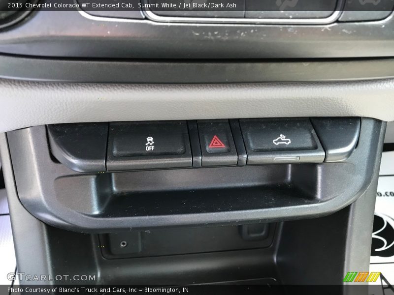 Summit White / Jet Black/Dark Ash 2015 Chevrolet Colorado WT Extended Cab