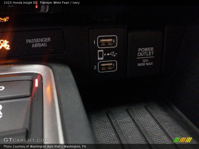 Platinum White Pearl / Ivory 2020 Honda Insight EX