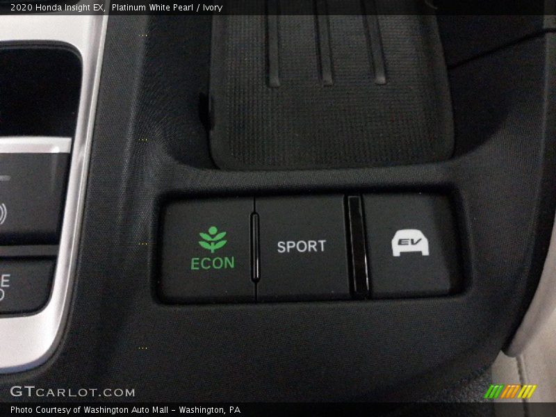 Platinum White Pearl / Ivory 2020 Honda Insight EX