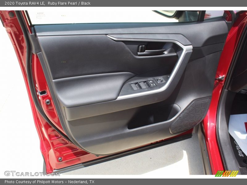 Ruby Flare Pearl / Black 2020 Toyota RAV4 LE