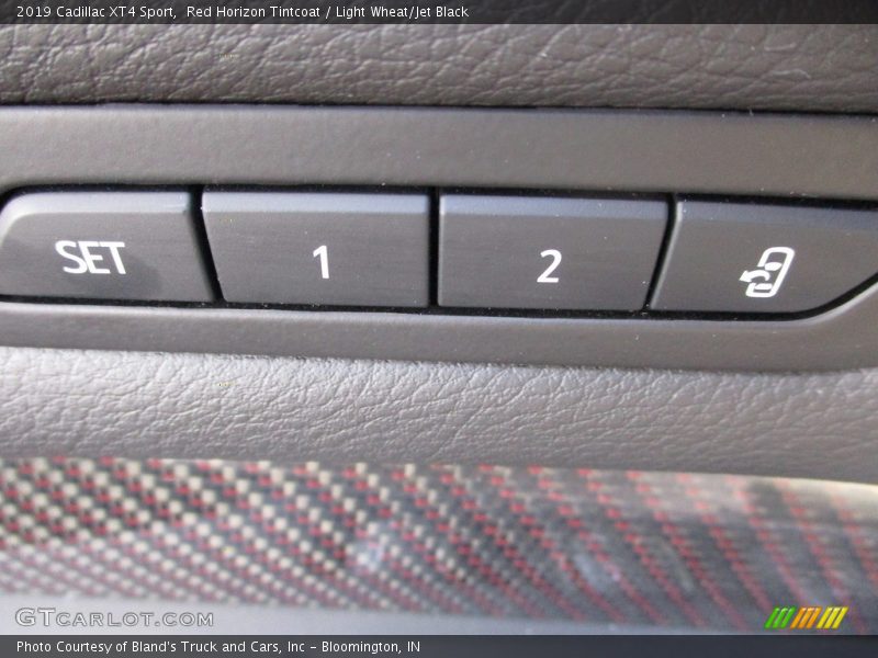 Controls of 2019 XT4 Sport