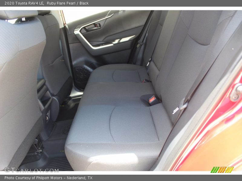 Ruby Flare Pearl / Black 2020 Toyota RAV4 LE