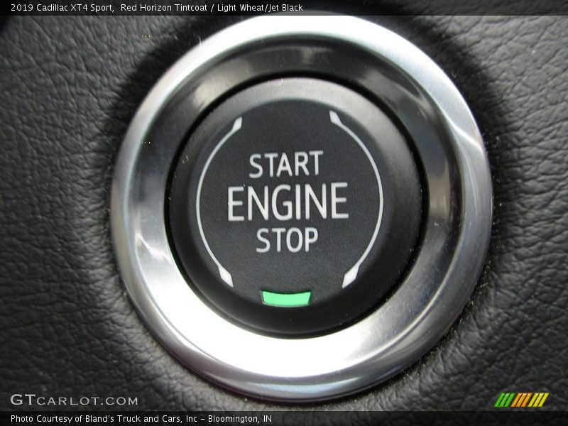 Controls of 2019 XT4 Sport