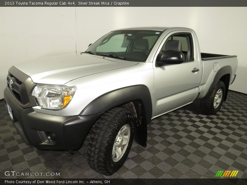 Silver Streak Mica / Graphite 2013 Toyota Tacoma Regular Cab 4x4