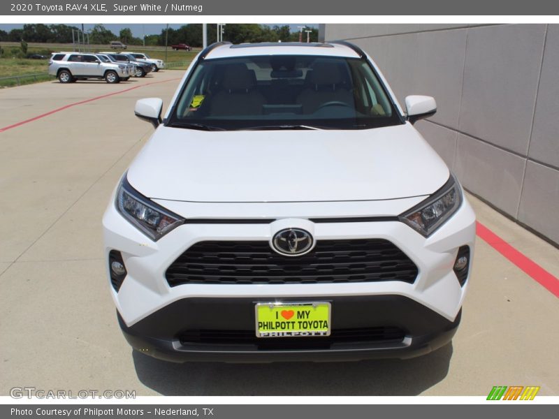 Super White / Nutmeg 2020 Toyota RAV4 XLE