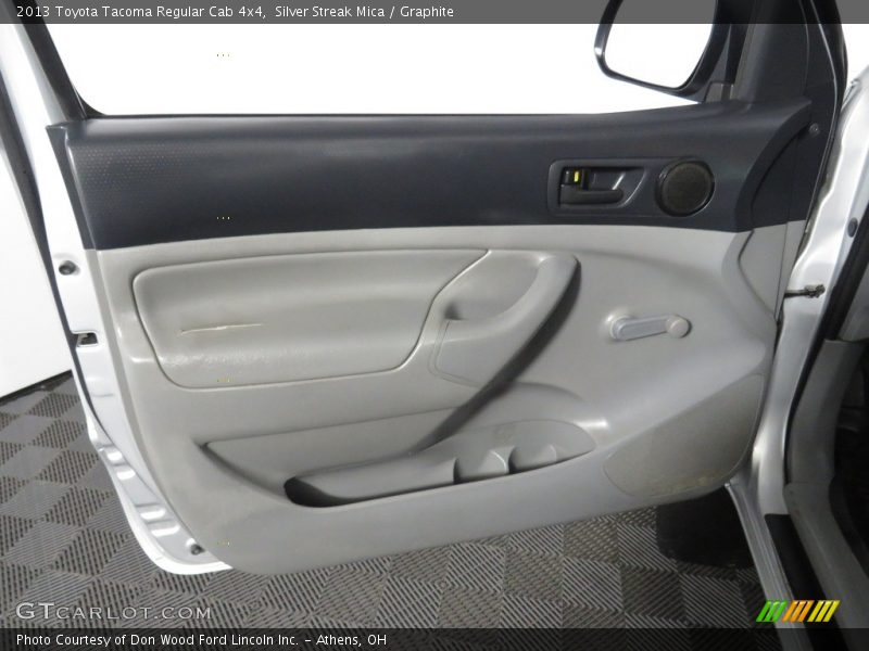 Silver Streak Mica / Graphite 2013 Toyota Tacoma Regular Cab 4x4