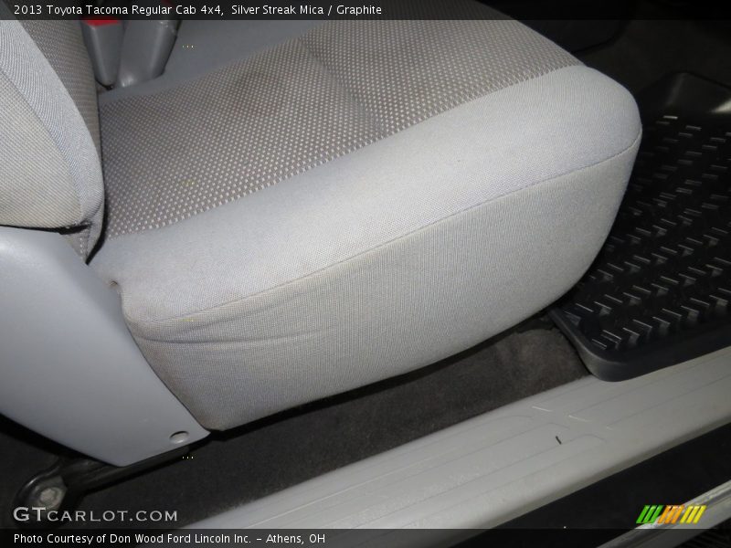 Silver Streak Mica / Graphite 2013 Toyota Tacoma Regular Cab 4x4