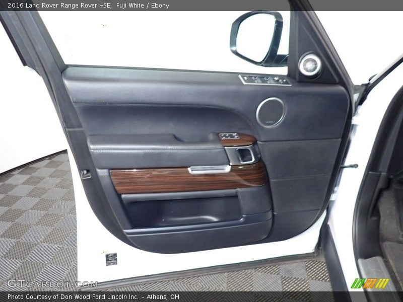 Fuji White / Ebony 2016 Land Rover Range Rover HSE