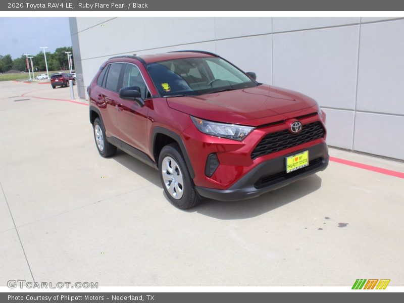 Ruby Flare Pearl / Black 2020 Toyota RAV4 LE