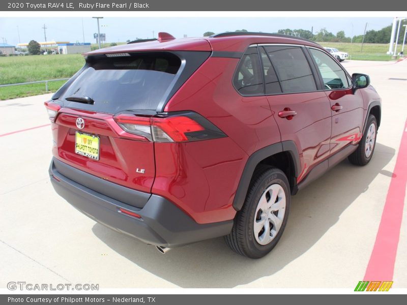 Ruby Flare Pearl / Black 2020 Toyota RAV4 LE