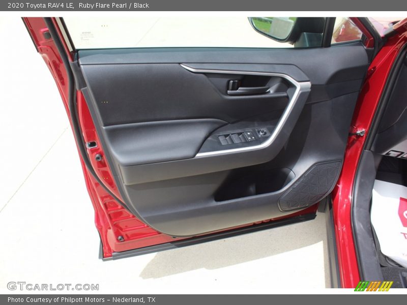 Ruby Flare Pearl / Black 2020 Toyota RAV4 LE