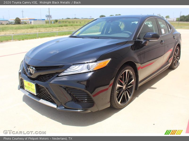 Midnight Black Metallic / Black 2020 Toyota Camry XSE