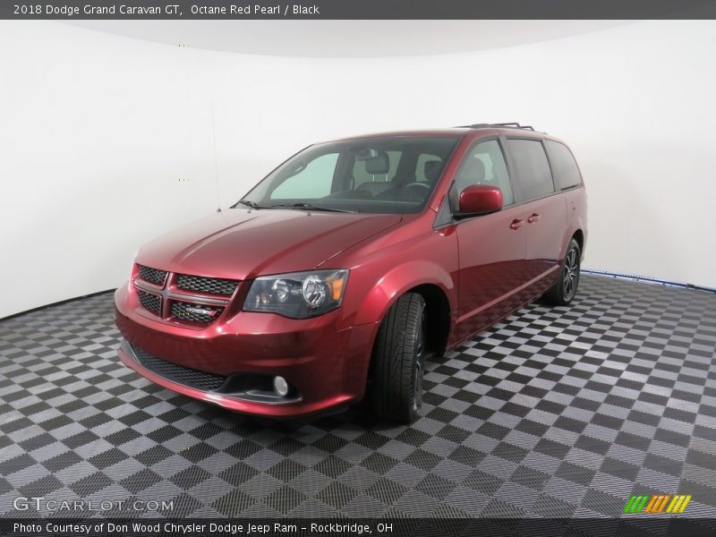 Octane Red Pearl / Black 2018 Dodge Grand Caravan GT