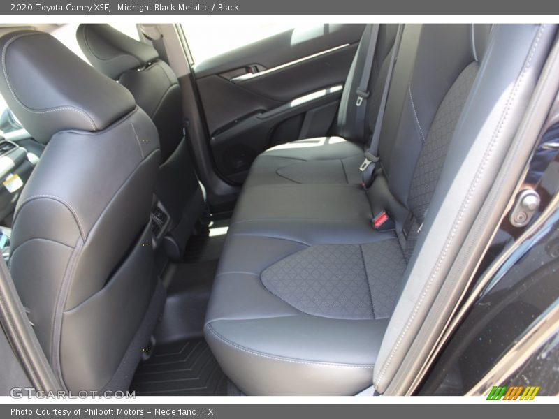 Midnight Black Metallic / Black 2020 Toyota Camry XSE