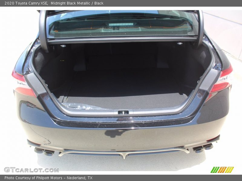 Midnight Black Metallic / Black 2020 Toyota Camry XSE