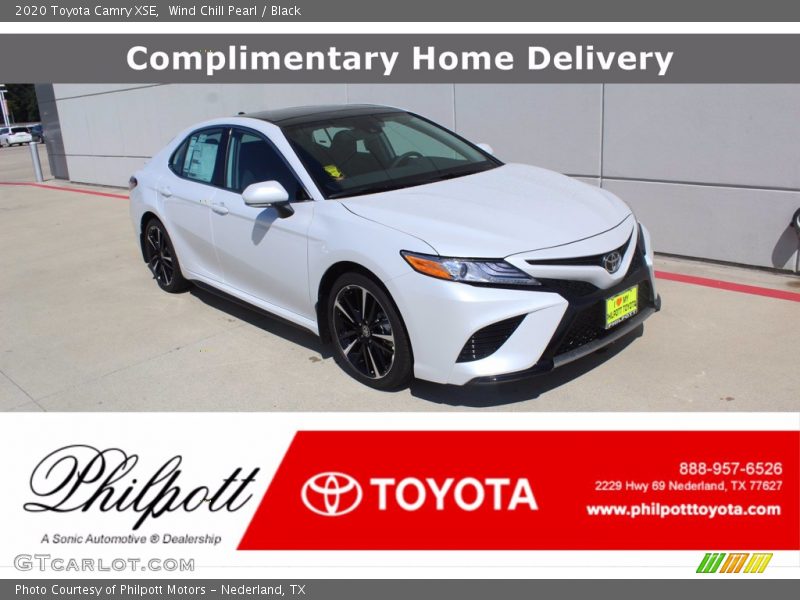 Wind Chill Pearl / Black 2020 Toyota Camry XSE