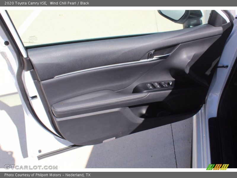 Wind Chill Pearl / Black 2020 Toyota Camry XSE