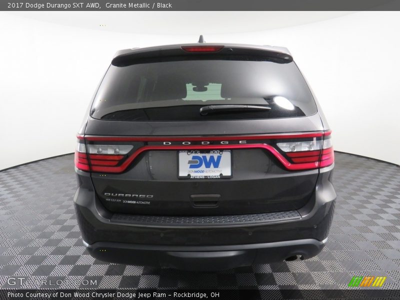 Granite Metallic / Black 2017 Dodge Durango SXT AWD