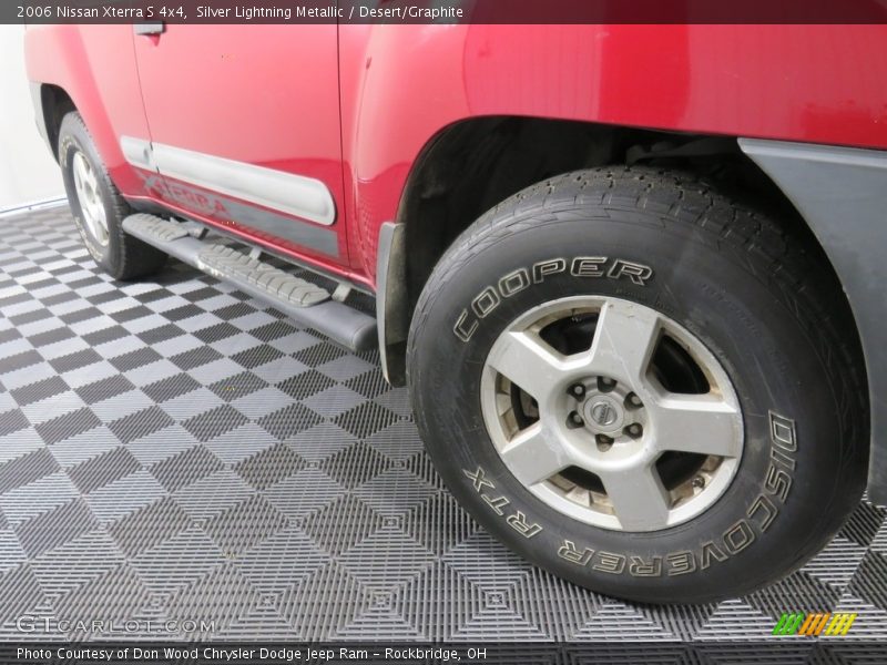 Silver Lightning Metallic / Desert/Graphite 2006 Nissan Xterra S 4x4