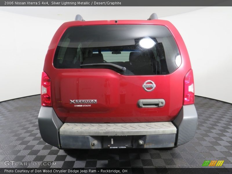 Silver Lightning Metallic / Desert/Graphite 2006 Nissan Xterra S 4x4