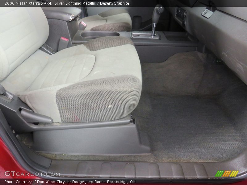 Silver Lightning Metallic / Desert/Graphite 2006 Nissan Xterra S 4x4