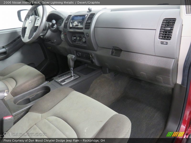Silver Lightning Metallic / Desert/Graphite 2006 Nissan Xterra S 4x4