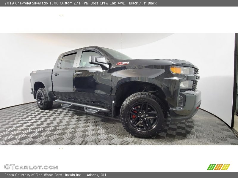 Black / Jet Black 2019 Chevrolet Silverado 1500 Custom Z71 Trail Boss Crew Cab 4WD