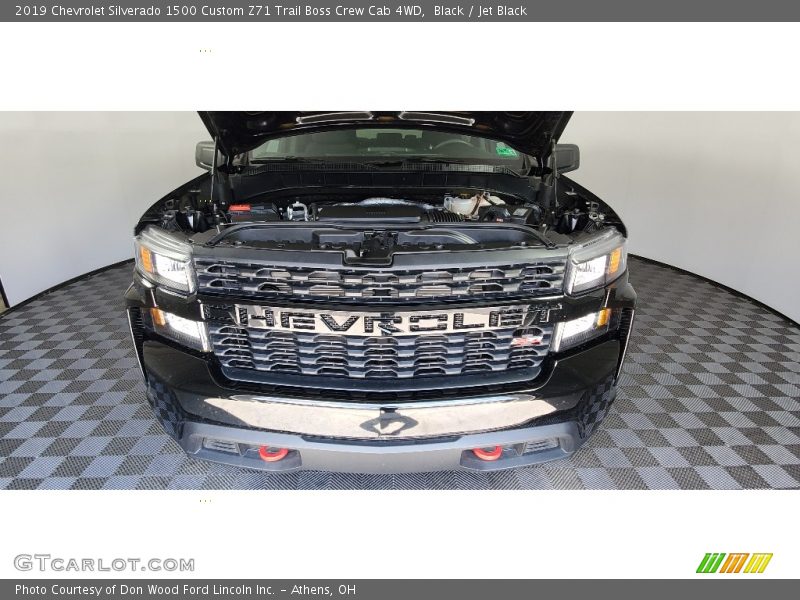 Black / Jet Black 2019 Chevrolet Silverado 1500 Custom Z71 Trail Boss Crew Cab 4WD