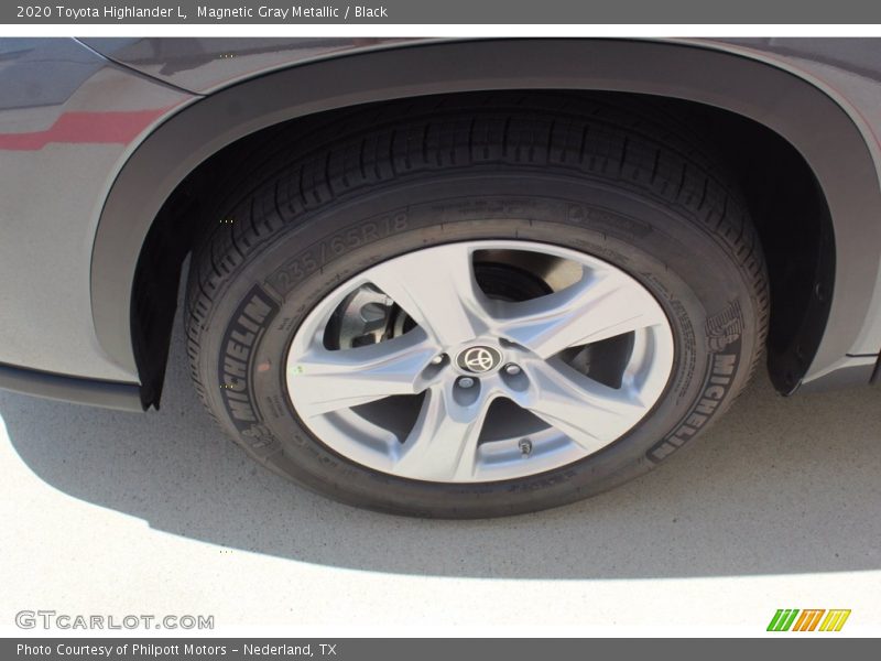 Magnetic Gray Metallic / Black 2020 Toyota Highlander L