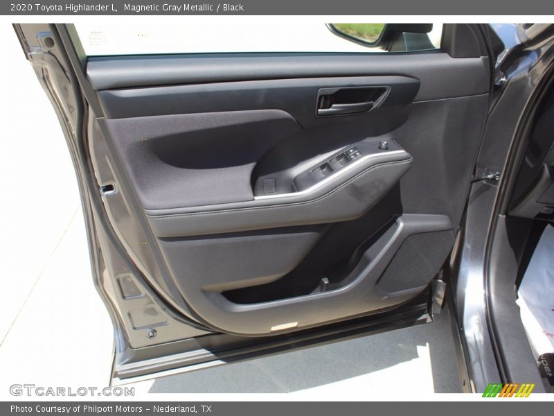 Magnetic Gray Metallic / Black 2020 Toyota Highlander L